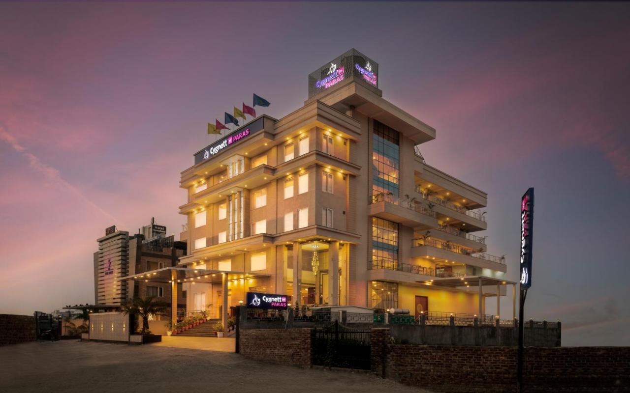 Cygnett Inn Paras Dehradun Exterior photo